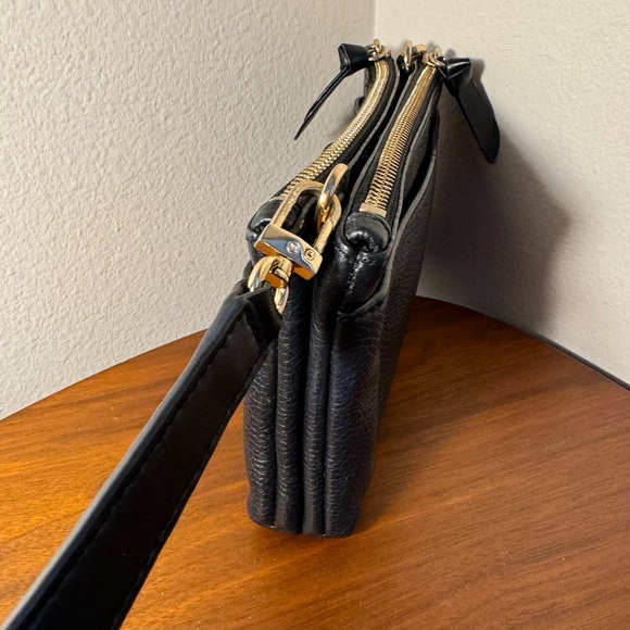 Michael Kors Medium Pebbled Leather Double-Zip Crossbody Bag in Black - Picture 11 of 15